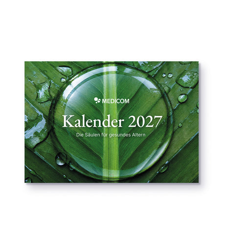 Medicom-Kalender 2027 – Ihr Geschenk: Titelbild: Wassertropfen auf einem grünen Blatt mit Text.