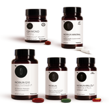 Nobilin Premium Selection Gold: Die sinnvoll dosierte Produktkombination von Medicom mit Nobilin Q10 Multivitamin®, QH Mono 50 mg, Nobilin Mineral Plus®, Nobilin Antiox® und Nobilin Krillöl® Omega 3 Plus. Alle Produkte in der neuen Produktdose mit den dazugehörigen Kapseln vor der jeweiligen Produktdose.